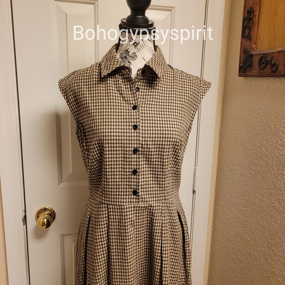 NWT Rihoas Brown Plaid Button Pleated Midi Dress - Picture 14 of 17